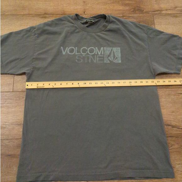 VTG Volcom Stone Men's XL Shirt Skater Punk Spellout Faded Distressed Gray Y2K - Picture 6 of 8